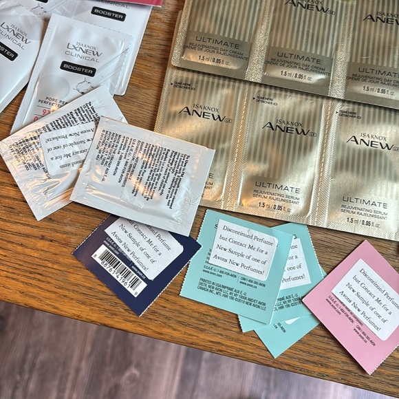 69 Avon Skincare Samples - Picture 12 of 12